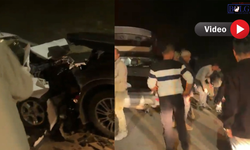 Van yolunda iki araç kafa kafaya çarpıştı: 3 yaralı