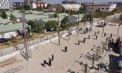 VEDAŞ çalışanları için hayati eğitim: Yüksekte çalışma ve kurtarma