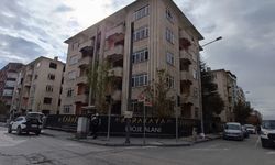Van’da İskele Caddesi’nde 4 bloklu riskli yapıların yıkımı başladı