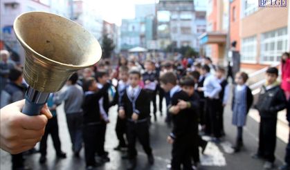 Van'da Öğrenciler Dikkat! 2026-2027 İçin İşte Tüm Tatil Tarihleri