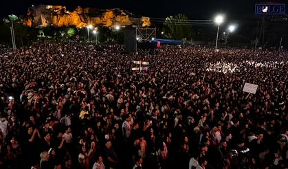 Van'da Festival Coşkusu Bir gün Aradan Sonra Devam Ediyor!