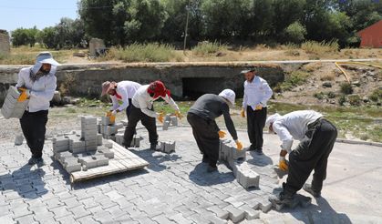 Tuşba Belediyesi Çalışmalara Başladı! Yollar Yenileniyor
