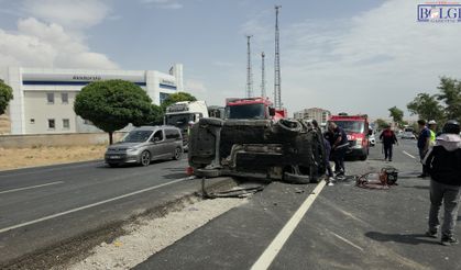 Tatvan’da Feci Kaza! İki Araç Çarpıştı, 2 Kişi Yaralandı