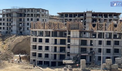 Yüksekova’da 48 Konutluk TOKİ Projesinde Çalışmalar Hızlandı