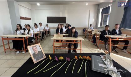 Eğitim yılının ilk günü hüzün: Hayatını kaybeden öğretmen unutulmadı