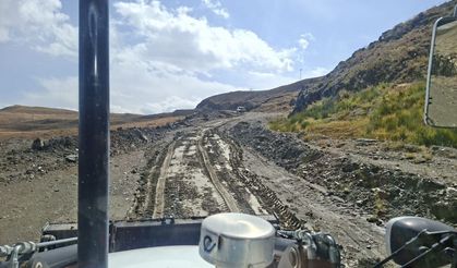 Hakkari’de 3 bin 500 rakımlı yaylada mahsur kaldılar!