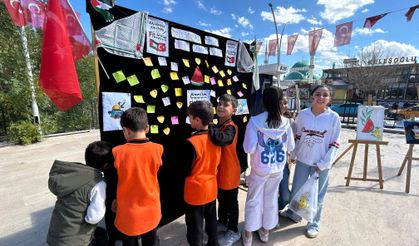Van Özalp’te hayır çadırı kuruldu! Geliri Gazze ve Kur’an kurslarına