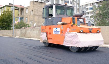 Van’da Eski Kale Yolu ve Bağlantılarına Asfalt Seriliyor