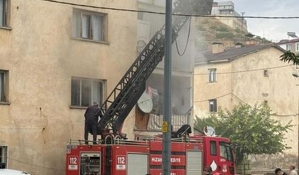 Bitlis’te Ev Yangını: Çok Sayıda Eşya Kullanılamaz Hale Geldi