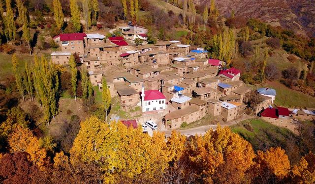 Vanlı fotoğraf tutkunları taş evleri fotoğrafladı