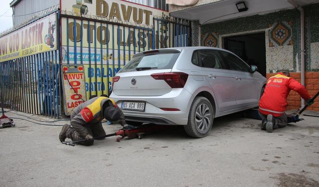 Van’daki oto lastikçilerde hareketlilik başladı