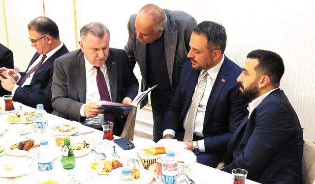 Başkan Kandaşoğlu, Van'ın acil çözüm bekleyen sorunlarını Bakan Bak'a iletti