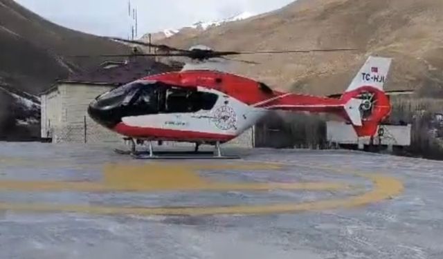 Helikopter ambulans hamile hasta için havalandı