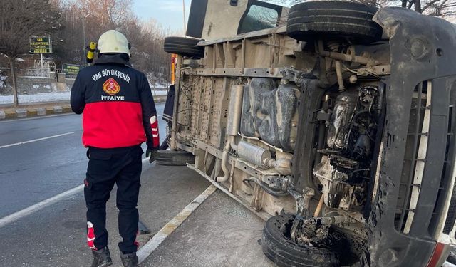 Van'da trafik kazası: 2 yaralı