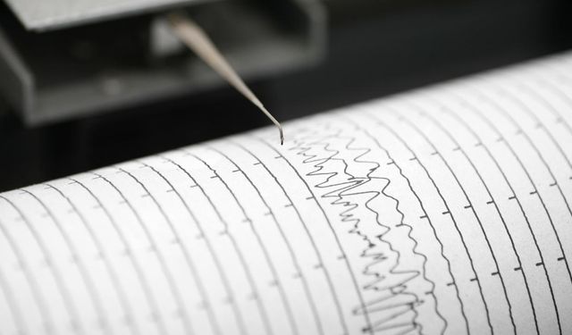 Hatay'da 4 büyüklüğünde deprem