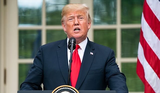 Trump, eğitim bakanlığının kapatılmasını öngören başkanlık kararnamesi imzaladı