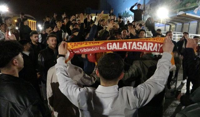 Van’da Galatasaraylı taraftarların derbi sevinci