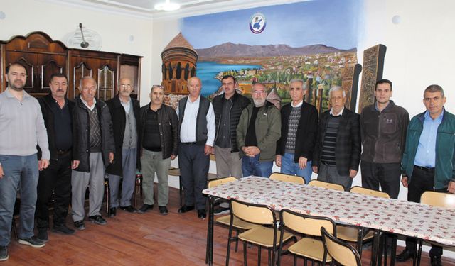 Van'daki Ahlatlılar, çiğköfte etkinliğinde bir araya geldi