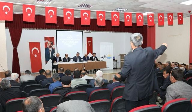 Gürpınar ve Gevaş'ta muhtarlar toplantısı...