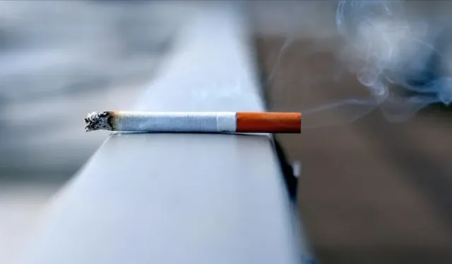Sigara ömrünüzden 20 yıl çalıyor
