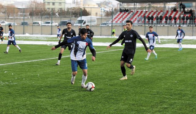 Van Amatörde Play-Off mücadelesi sürüyor