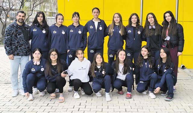 Vanlı voleybolcular bölge finalinde…