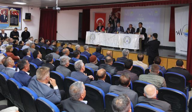 Muhtarlar toplantısı Saray ve Özalp'ta gerçekleşti