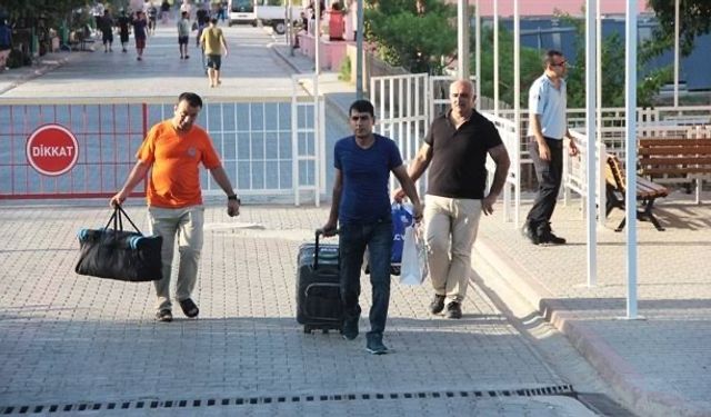 Çifte Sevinç Binlerce Mahkum Tahliye Edildi
