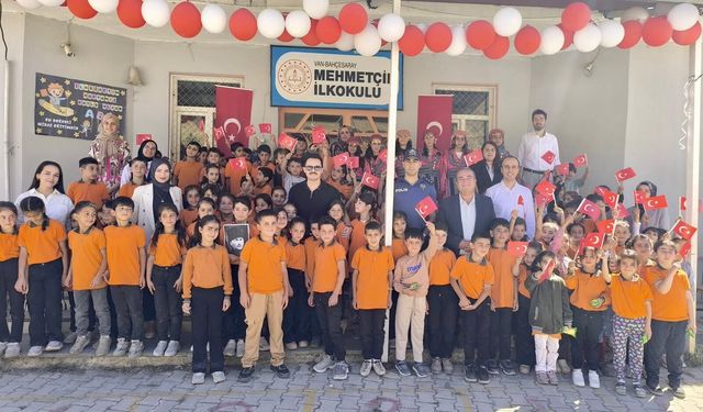 Bahçesaray’da İlköğretim Haftası Başladı