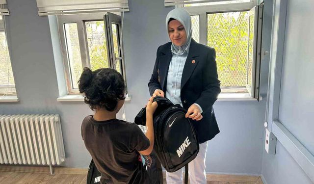 Bağlar Muradiye Mahallesi’nde Öğrencilere Eğitim Desteği