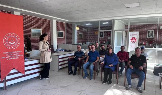 Elazığ'da kadına yönelik şiddetle mücadelede farkındalık çalışması yapıldı