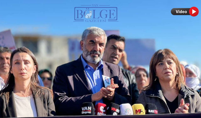 Van'da Rojin Kabaiş’in Babasıyla Görüşen DEM Parti Heyetinden Önemli  Açıklama
