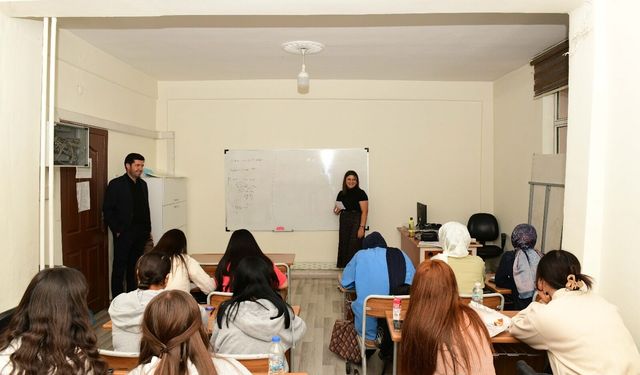 Van Çatak’ta Destekleme ve Yetiştirme Kursları sürüyor