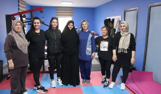 Edremit’te Kadın Fitness Kursları İlgi Görüyor