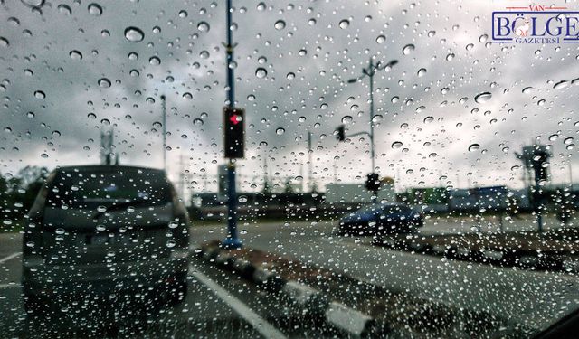İstanbul İçin Yağış Alarmını AKOM Açıkladı: 2 Gün Boyunca Etkili Olacak!