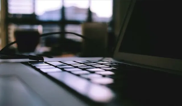 "Cloudflare server status" bildirimi ve Cloudflare error 500 hatası ve çözümü nedir Son Dakika 18 Kasım 2025?