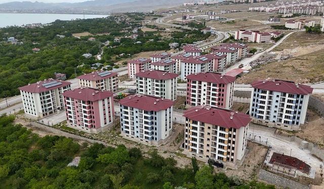 Van’da ihtiyaç sahibi kadınlara konut desteği