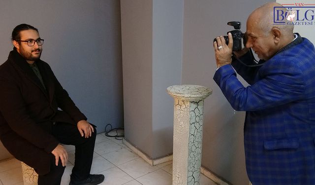 Çocukluk hayali olan fotoğrafçılığı 55 yıldır sürdürüyor