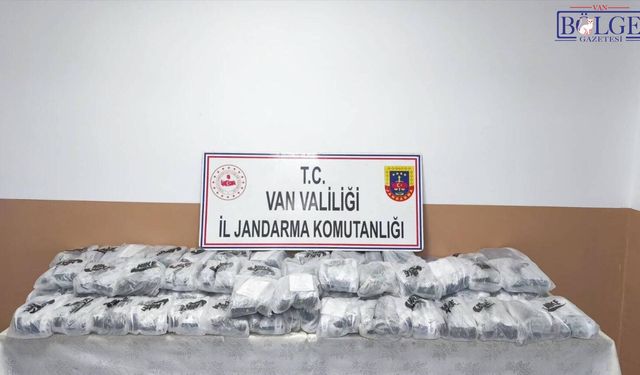 Van Başkale’de Dev Kaçakçılık Operasyonu: 1 Milyon TL’lik Malzeme Ele Geçirildi