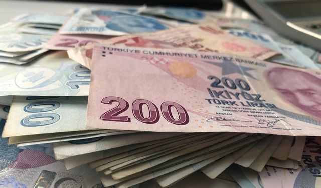 Emekli ve Memurun Ocak Zammı Şekilleniyor: İşte Yeni Maaş Hesabı!