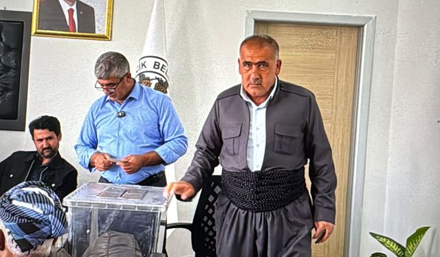 Hakkari'de İlçe belediyesi değişti: Ak Parti Aldı