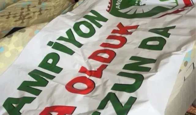 Mezuniyette pankart krizi: Amedspor mesajına müdahale tartışma yarattı