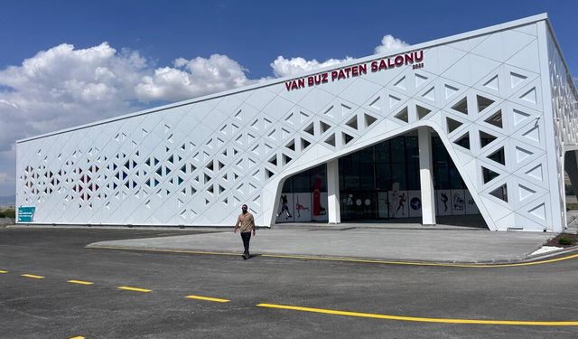 Van'ın Yazın Vazgeçilmezi Buz Patenine Nasıl Gidilir? Kimler Faydalanabilir?