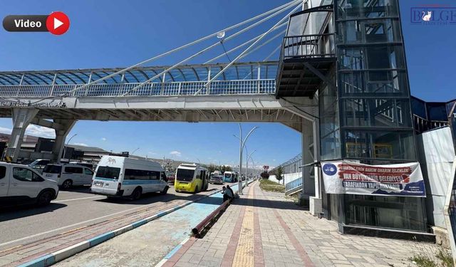 Van’da Üst Geçit Çilesi Bitmiyor