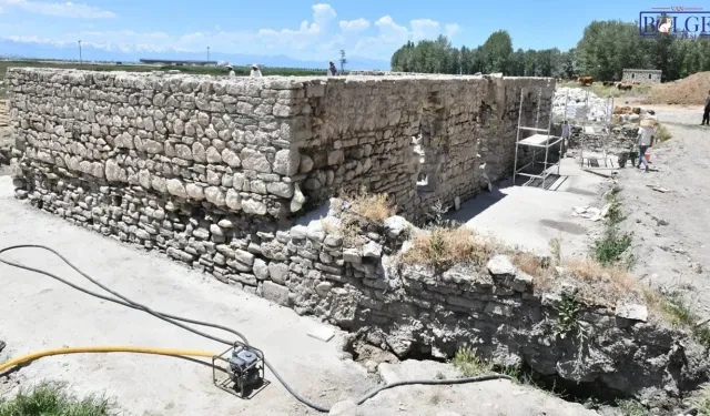 Eski Van’ın Sessiz Tanığı Abbas Ağa Camii Yeniden Hayat Buluyor