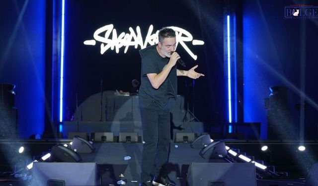 Van'da Sagopa Kajmer Coşkusu: Binlerce Hayranı Aynı Konserde Buluştu
