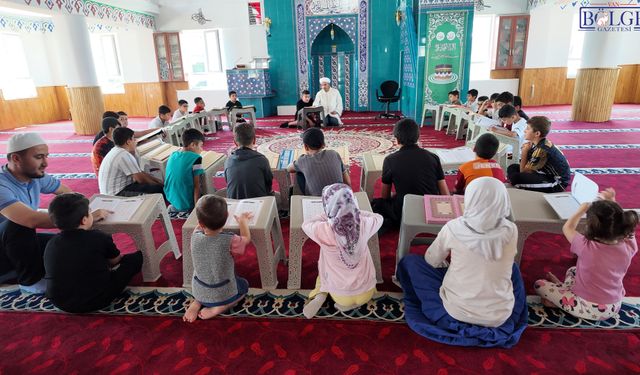 Camiler Çocuk Sesleriyle Şenlendi! Yaz Kur’an Kursları Başladı