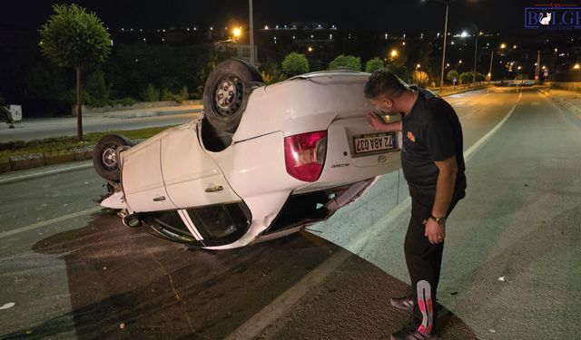 Van’da gece yarısı kaza! Takla atan otomobilde 2 kişi yaralandı