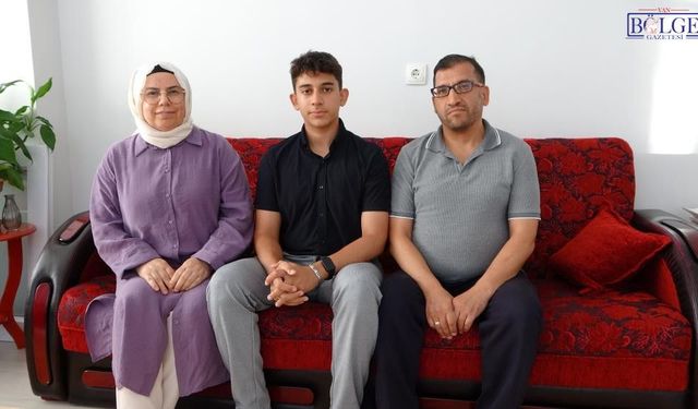 Akıllı Telefonu Bıraktı, Türkiye Birincisi Oldu