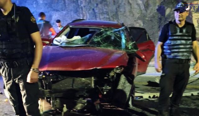 Hakkari'de Feci Kaza: 7 Yaralı